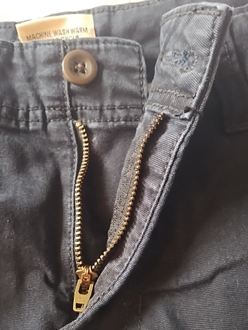 St. John's Bay Cargo Pants 32x30 - Picture 6 of 7